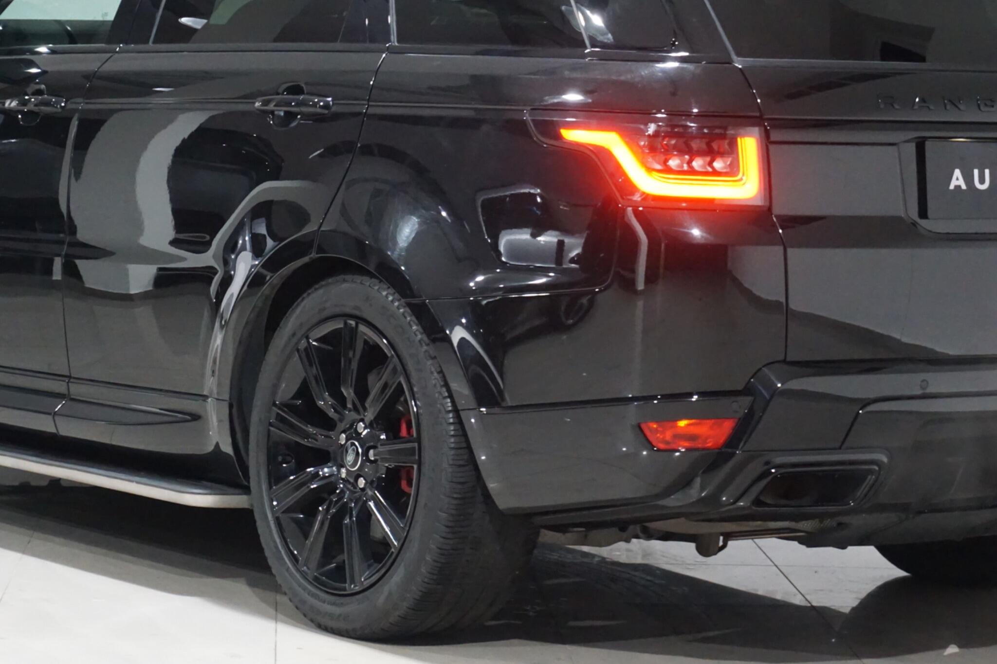 Land Rover Range Rover Sport 2.0 P400e 13.1kWh HSE Dynamic Black SUV 5dr Petrol Plug-in Hybrid Auto 4WD Euro 6 (s/s) (404 ps)